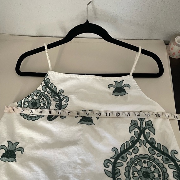 Zara Elegant White and Green Embroidered Women's Dress Size M - Picture 11 of 14